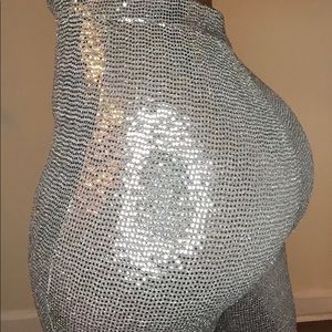 Shiny silver leggings